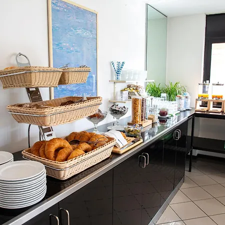 Nessi Hotel